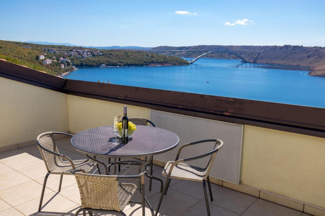 Luxury Villa Ostro With Pool & Krk Bridge View Кральевица Экстерьер фото