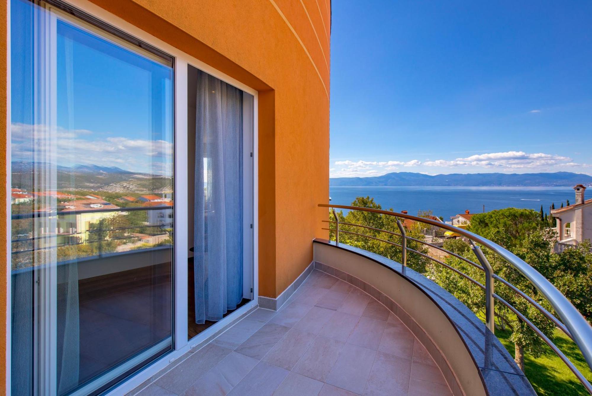 Luxury Villa Ostro With Pool & Krk Bridge View Кральевица Экстерьер фото