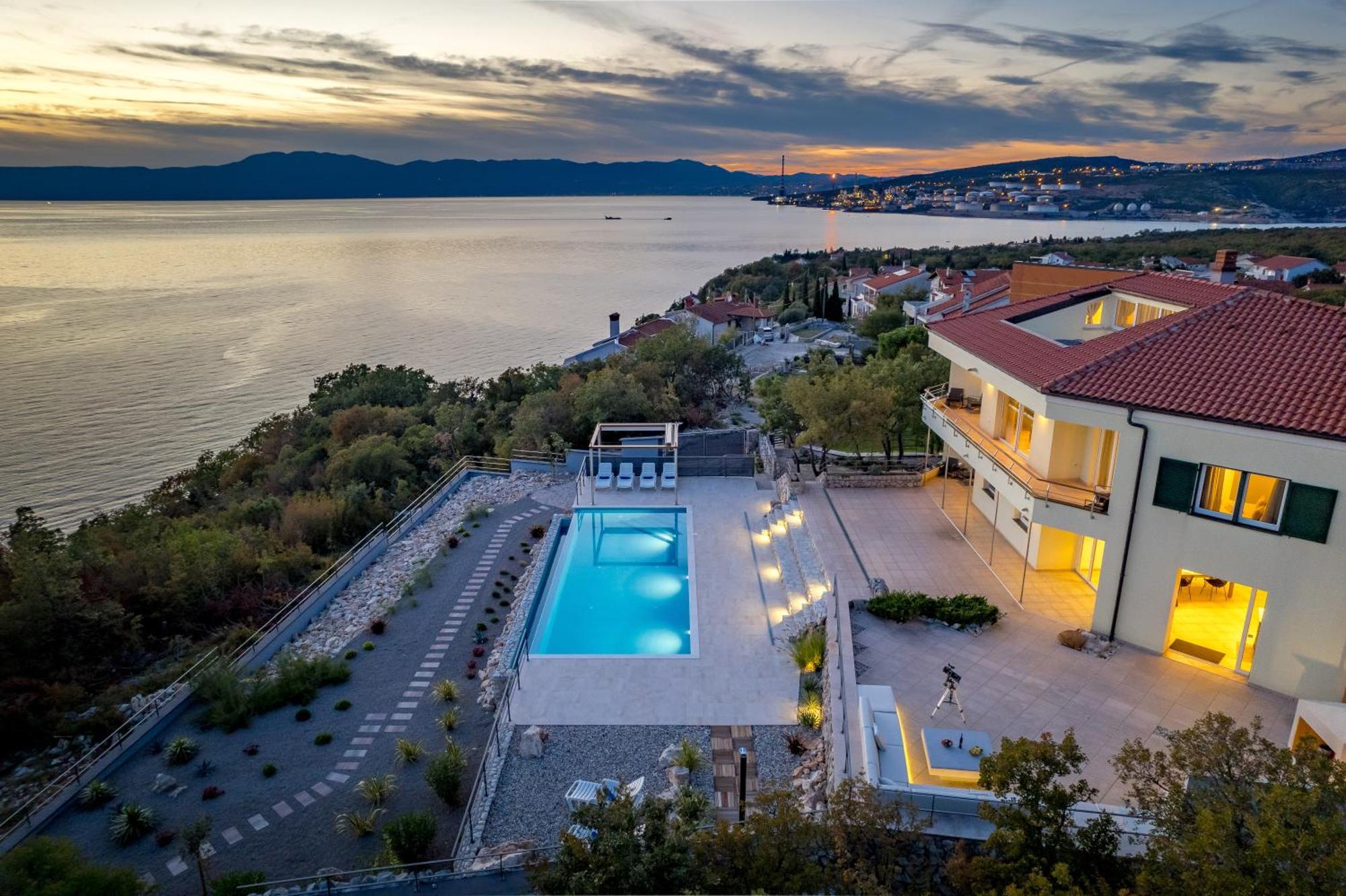 Luxury Villa Ostro With Pool & Krk Bridge View Кральевица Экстерьер фото