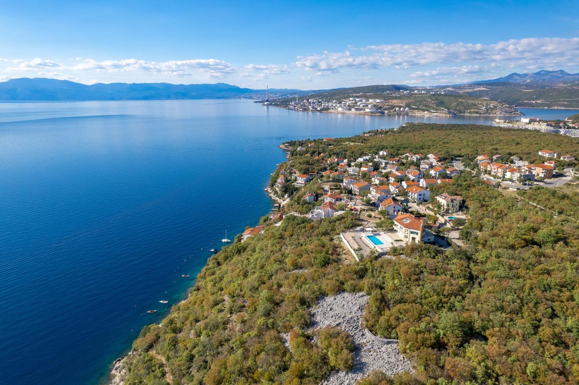 Luxury Villa Ostro With Pool & Krk Bridge View Кральевица Экстерьер фото